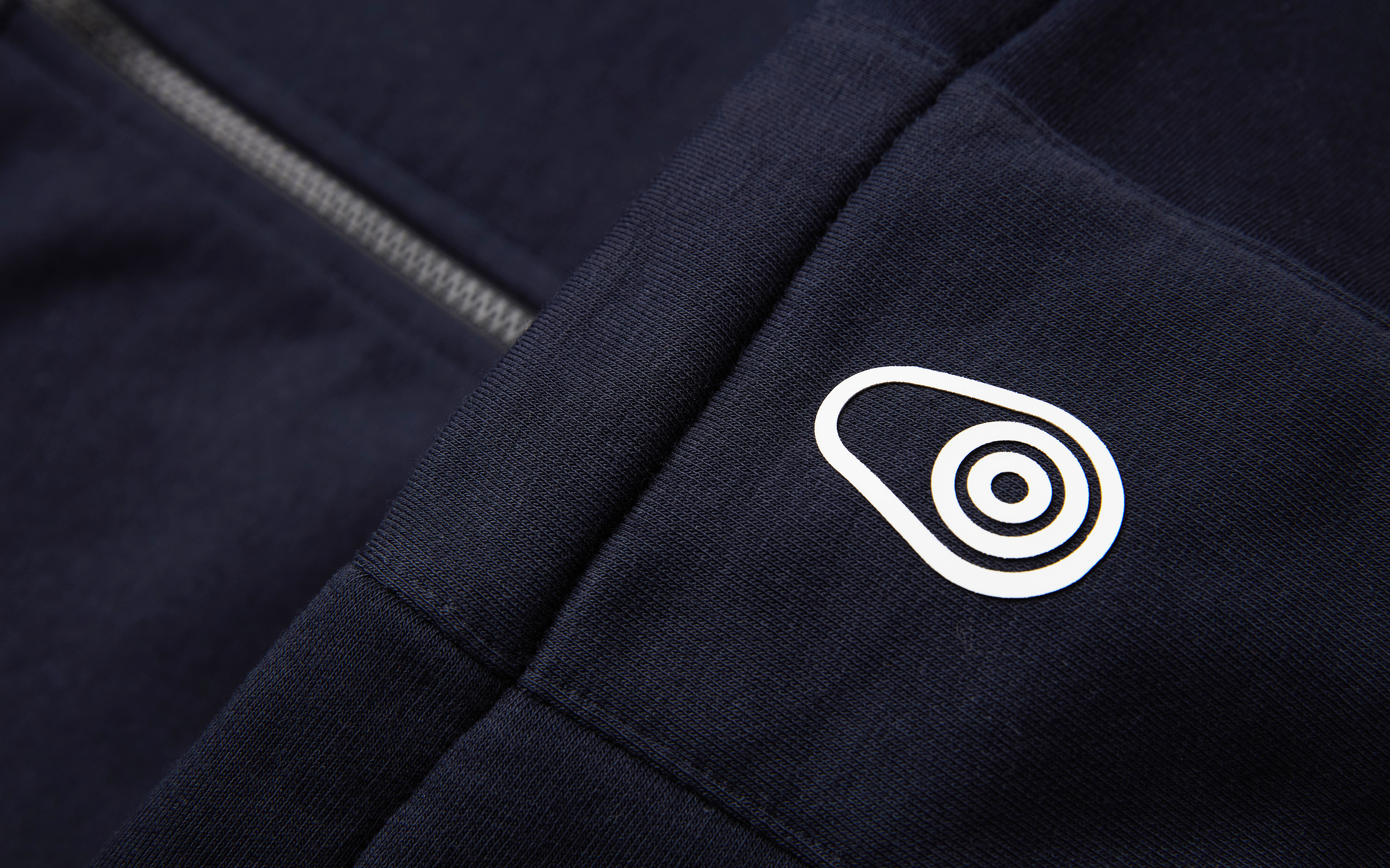 BOWMAN LOGO ZIP HOOD
