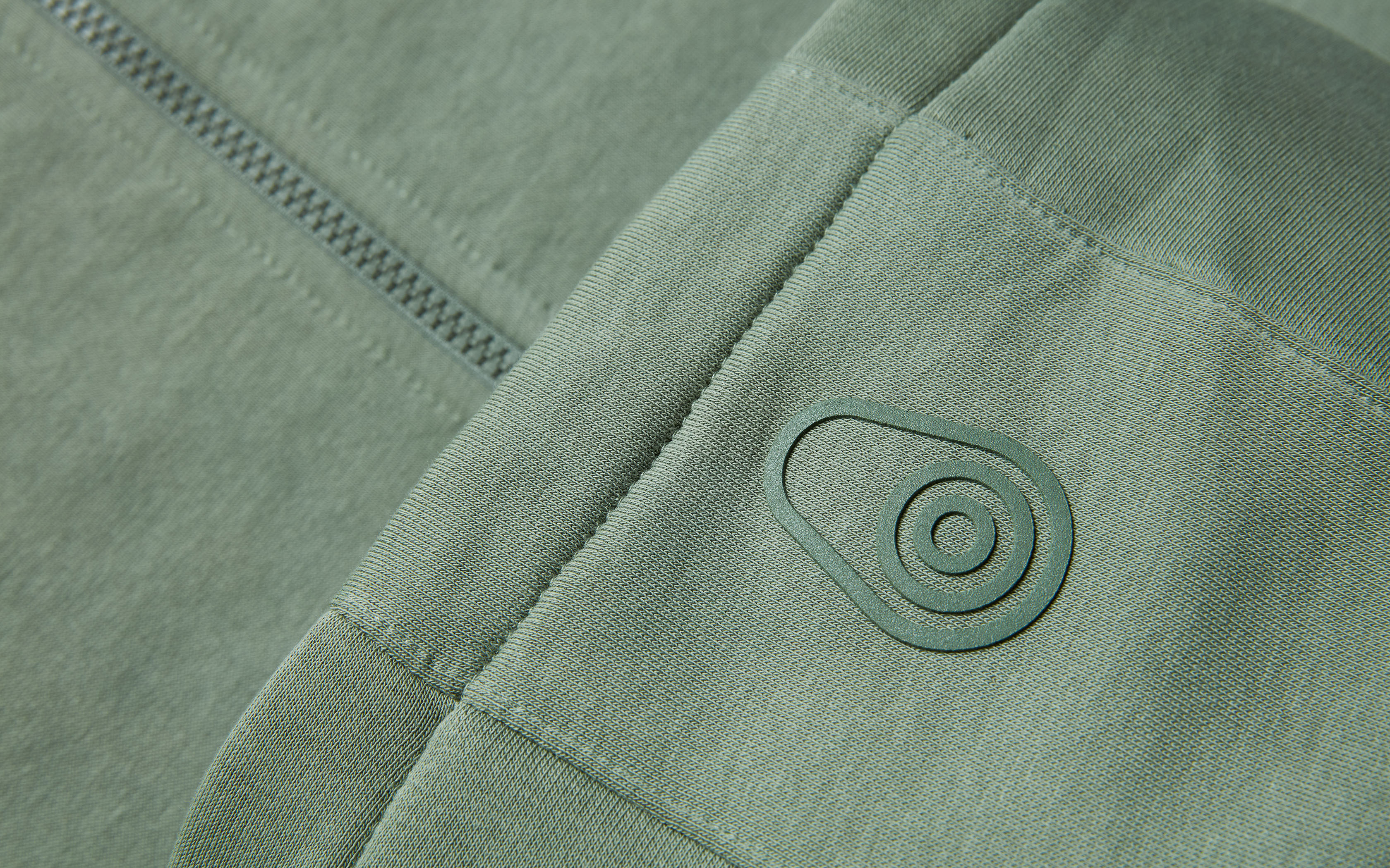 BOWMAN LOGO ZIP HOOD