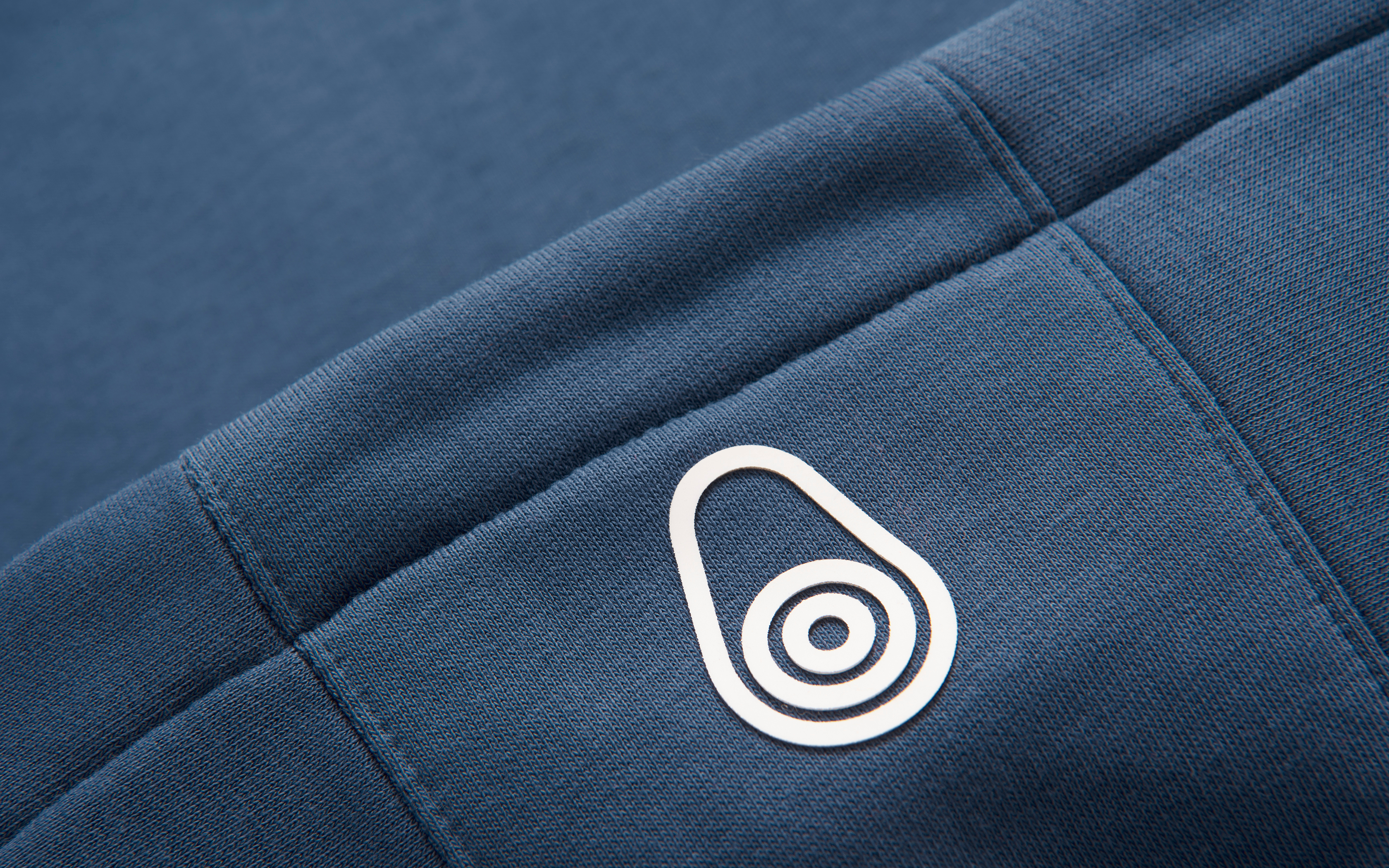 BOWMAN LOGO HOOD