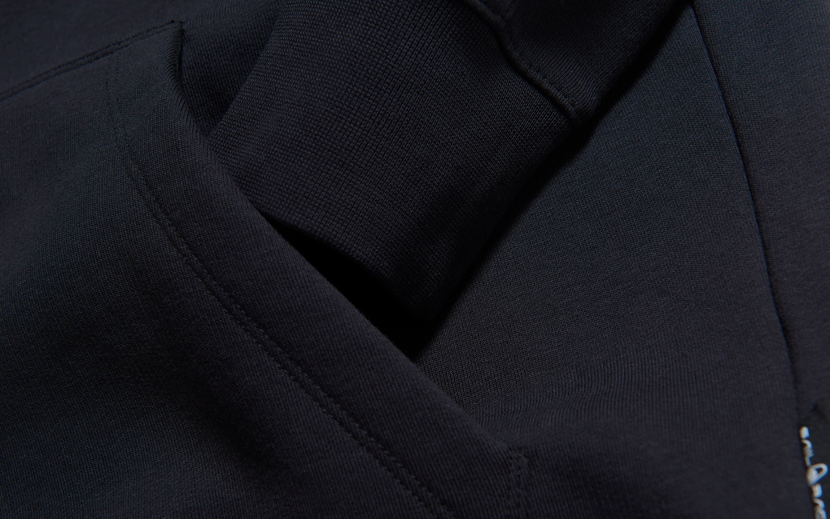 BOWMAN LOGO HOOD