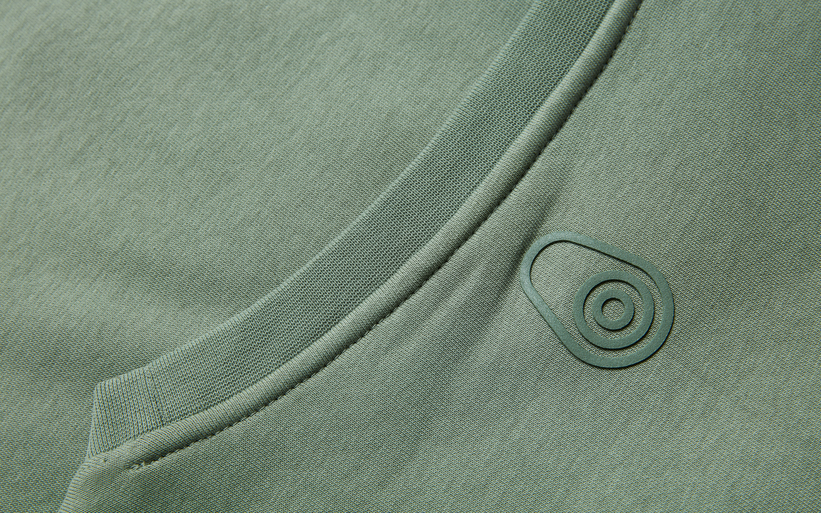 BOWMAN LOGO SWEATER