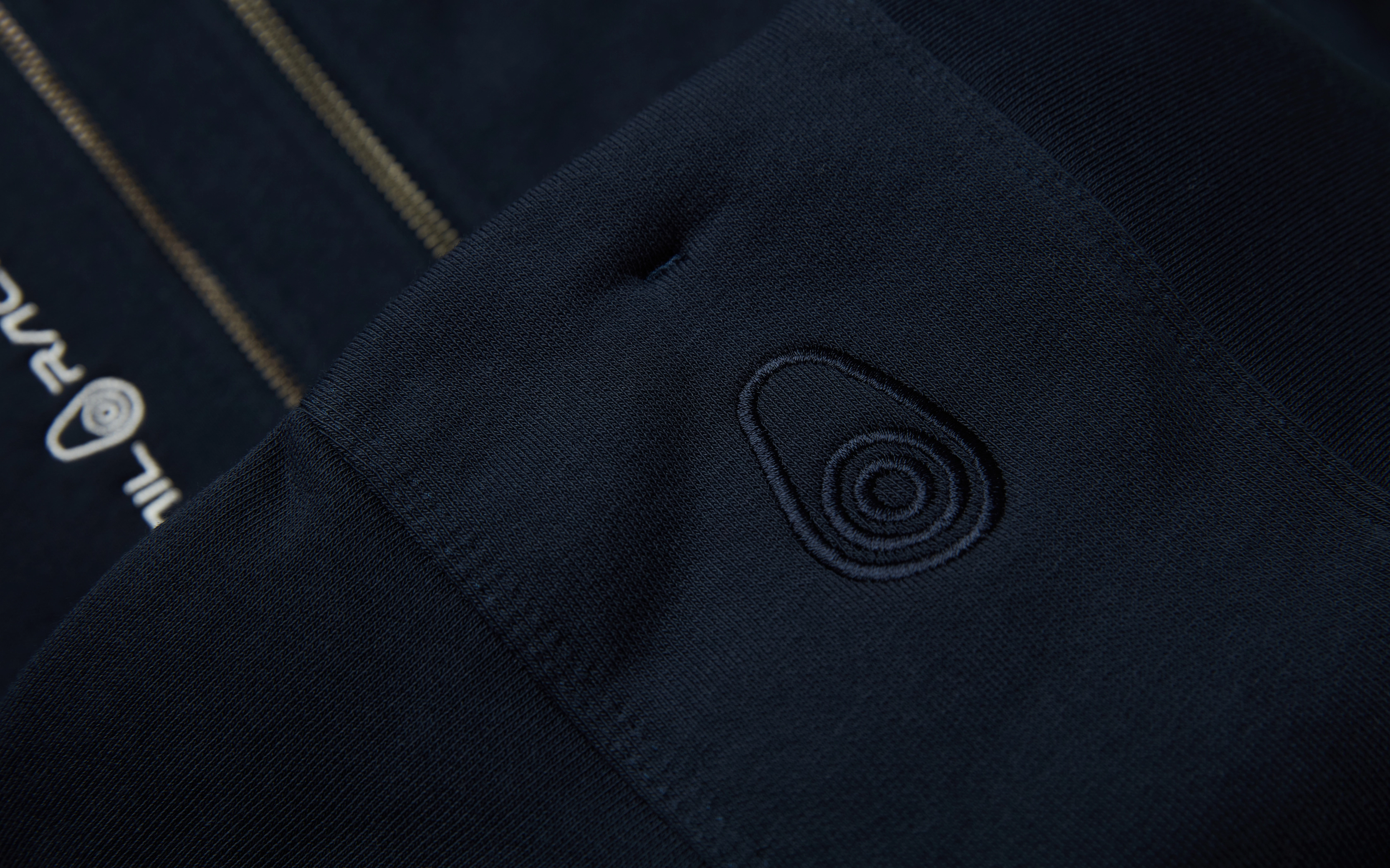 BOWMAN ZIP HOOD
