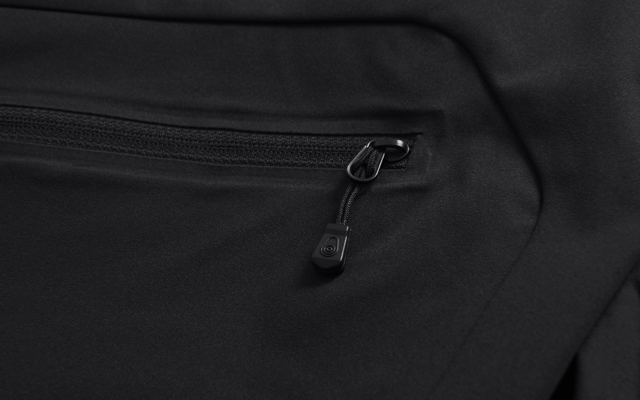 SPRAY T8 SHORTS