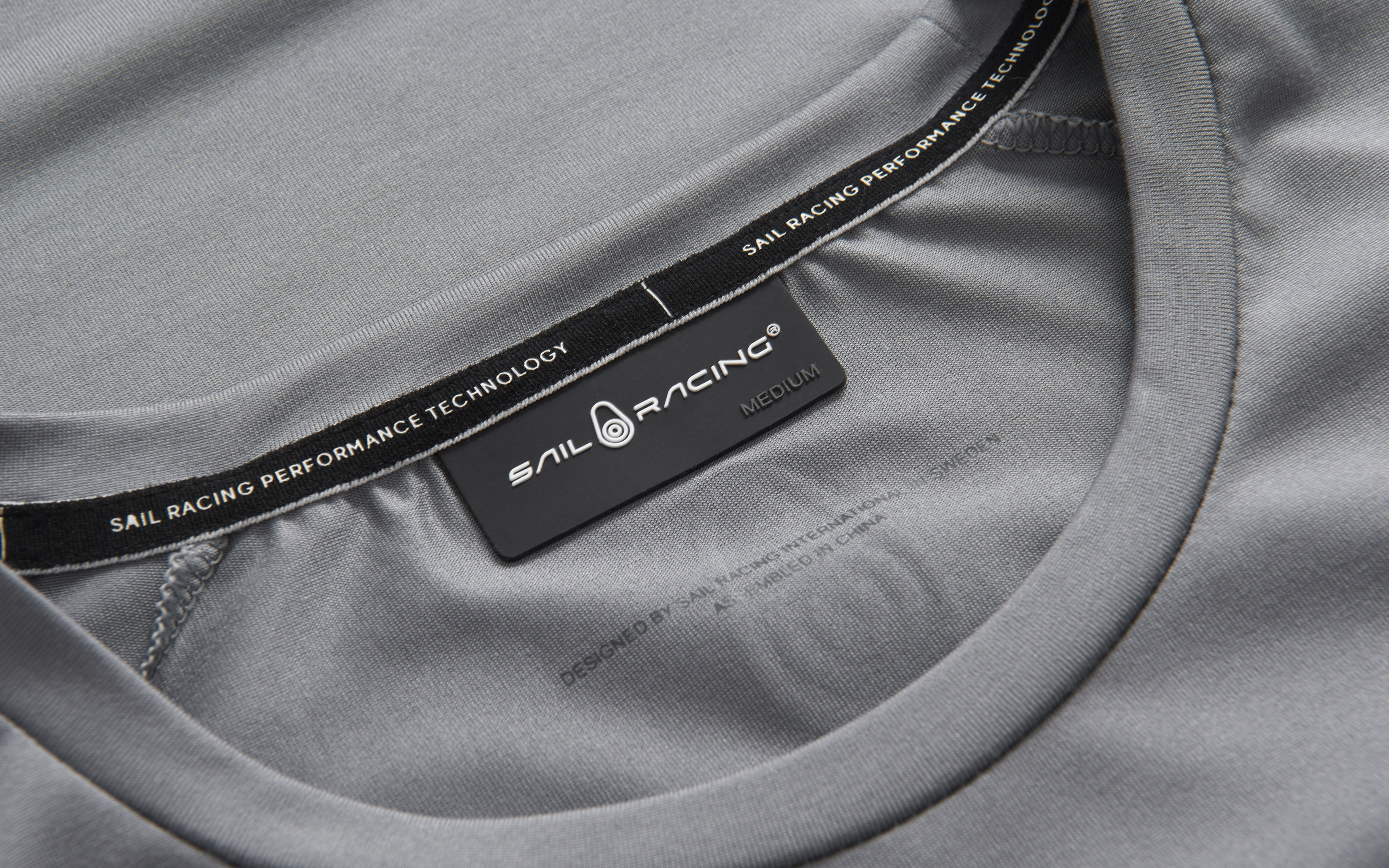 SPRAY TECHNICAL TEE
