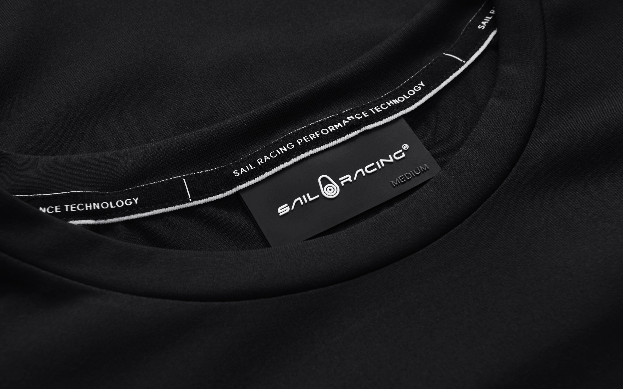 W SWITZERLAND SAILGP TECH TEE