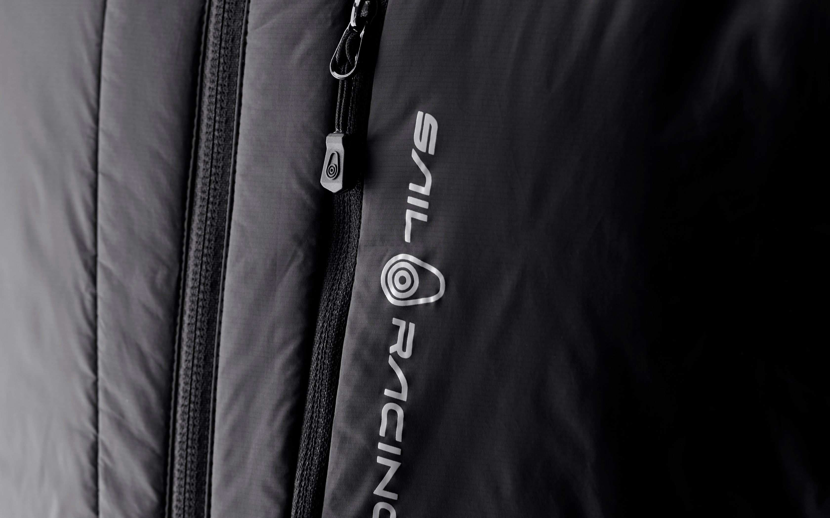 JR THUNDER HYBRID JACKET