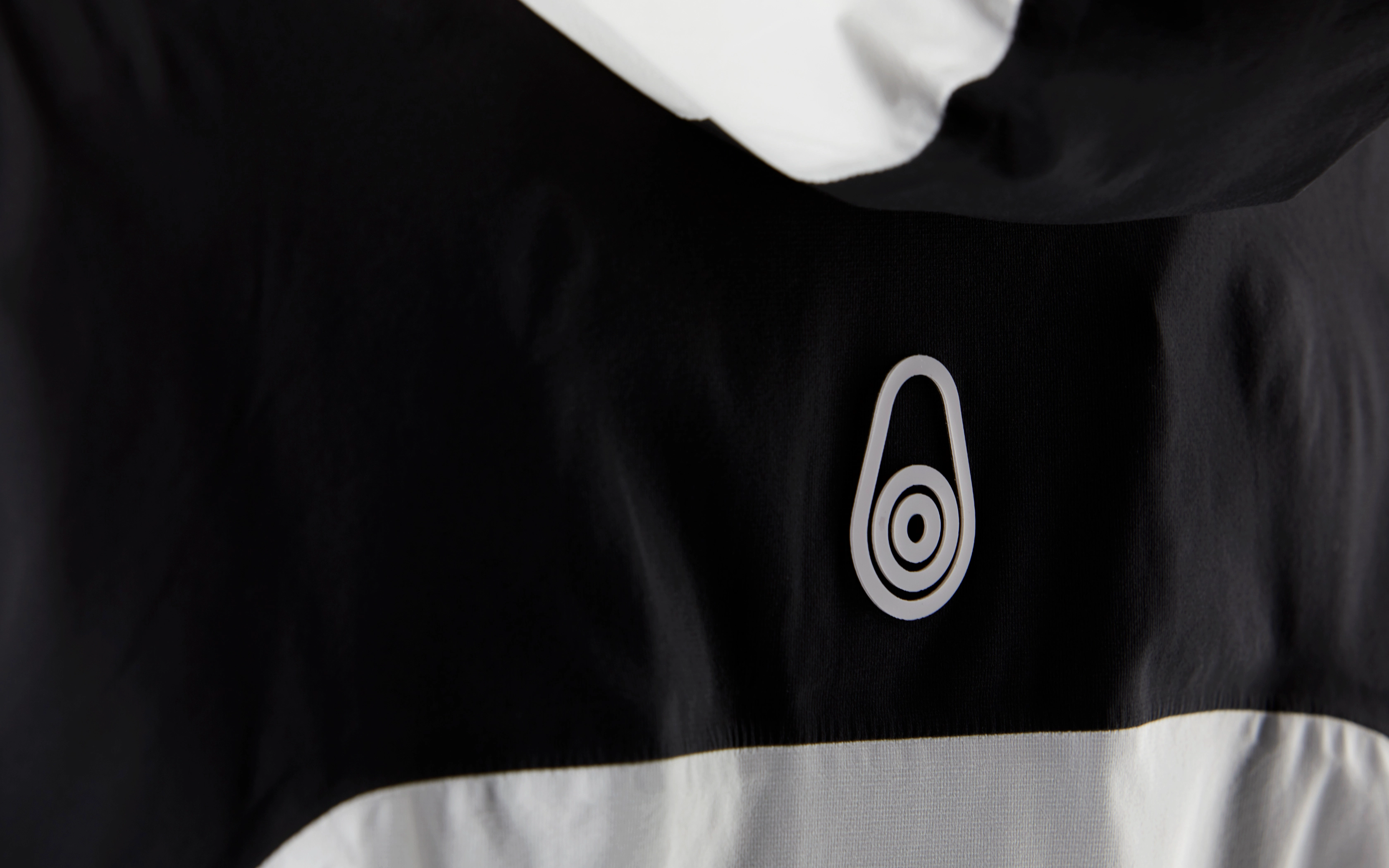 VAPOR JACKET