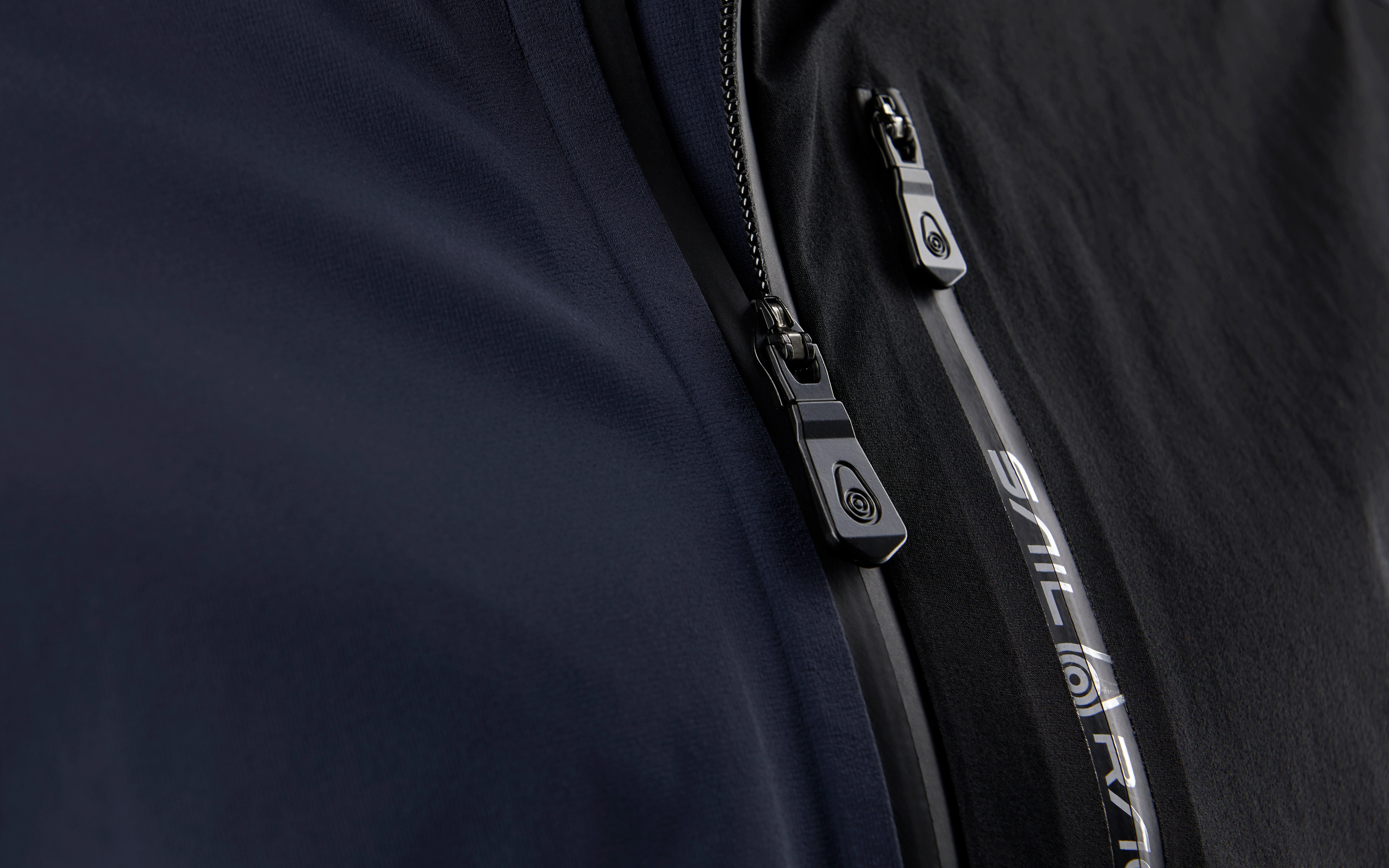 VAPOR JACKET