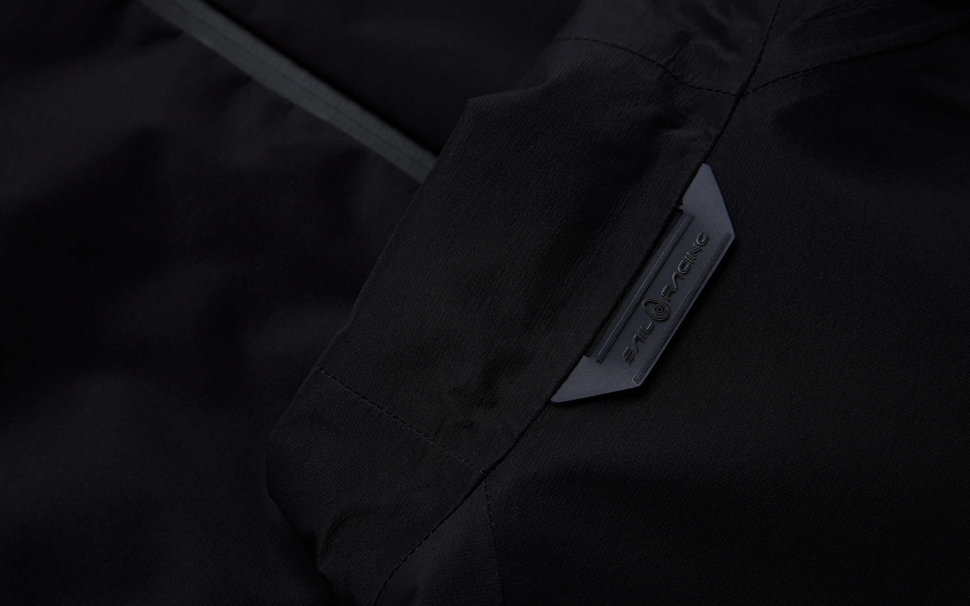 VAPOR VEST