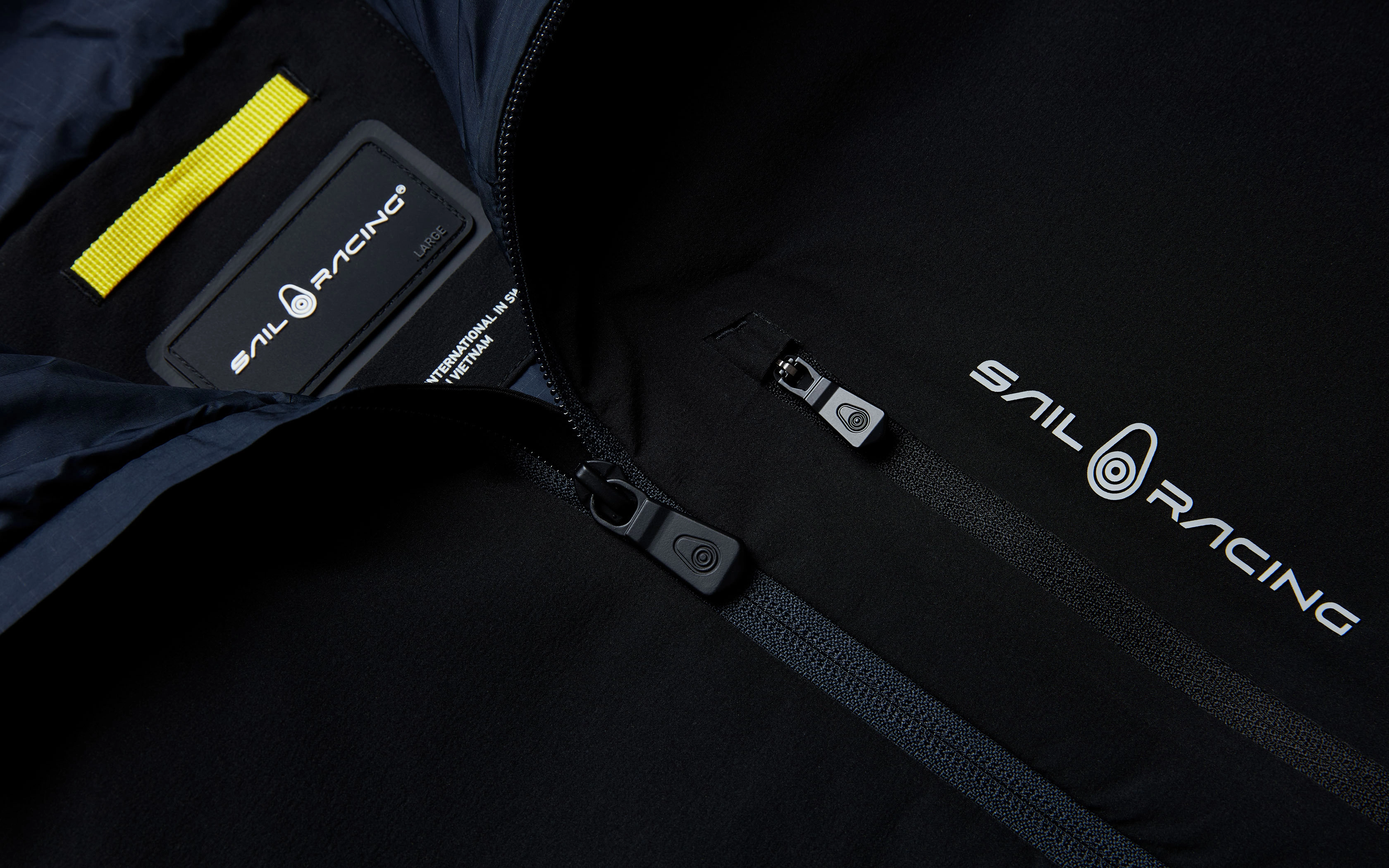 AMPLITUDE PRIMALOFT HOOD
