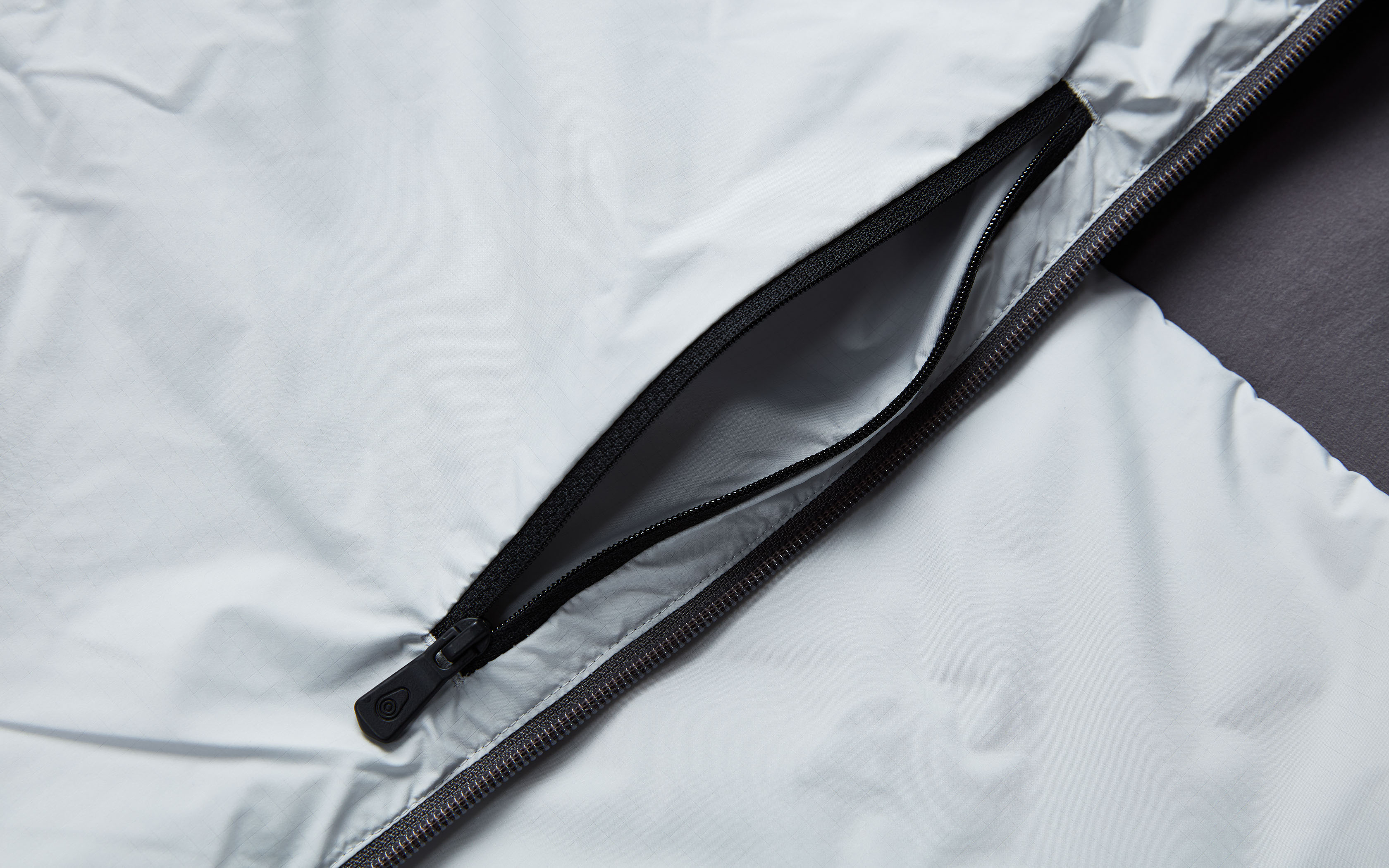 AMPLITUDE PRIMALOFT HOOD
