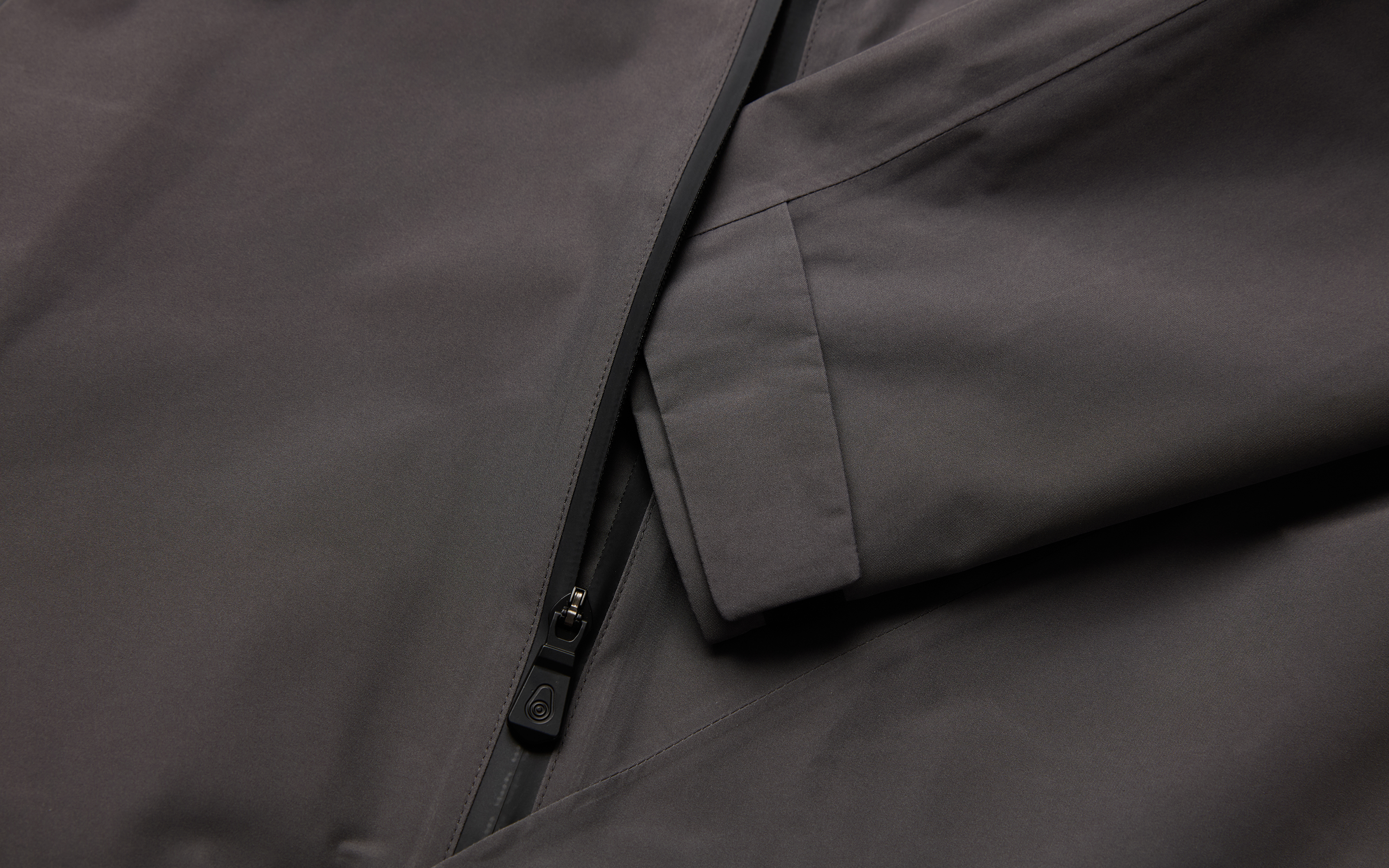 GORE TEX HOODED JACKET | Sail Racing Official