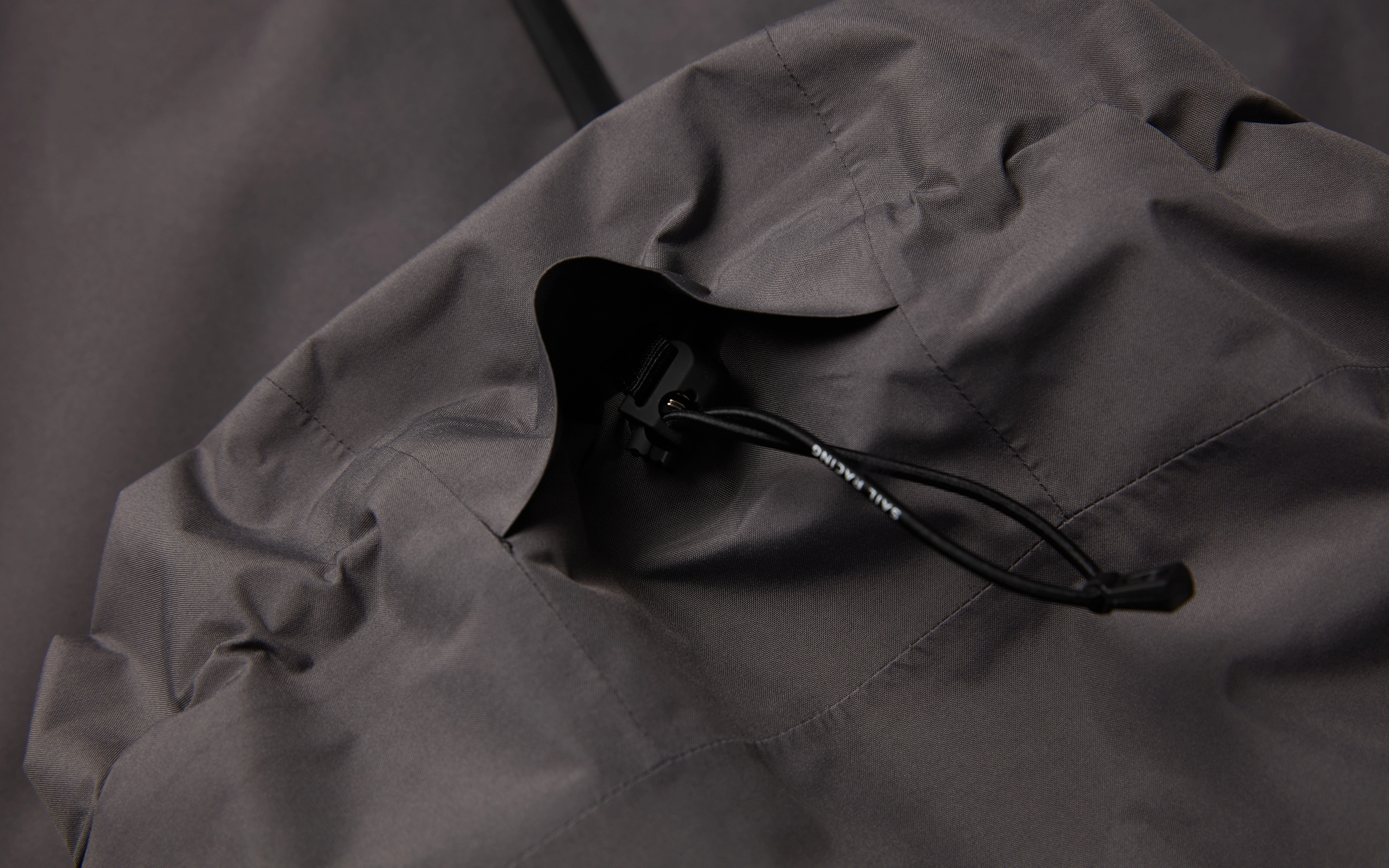 GORE TEX HOODED JACKET