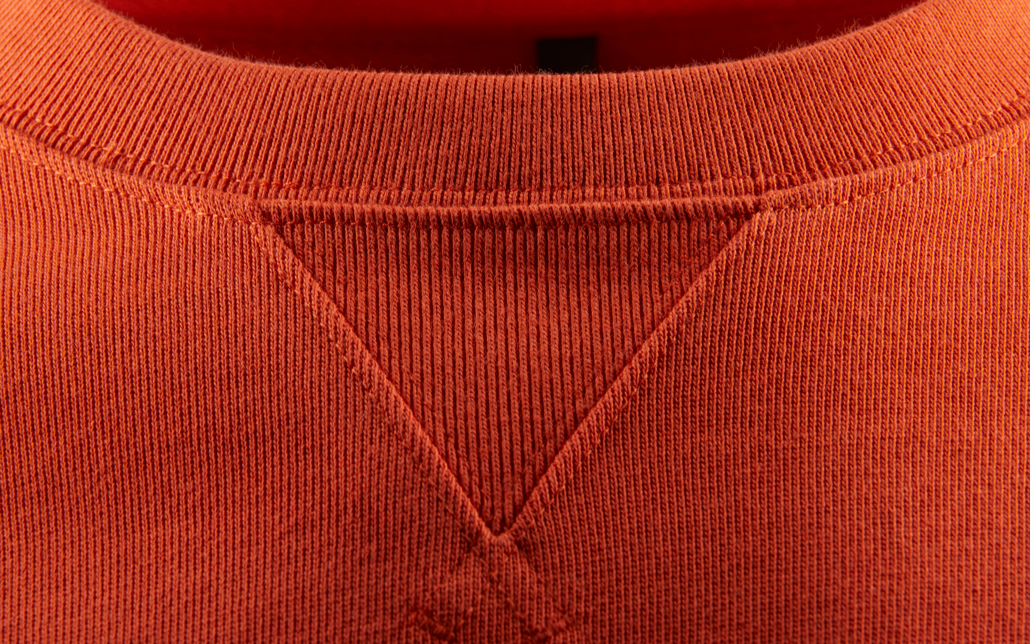 WIND SWEATER