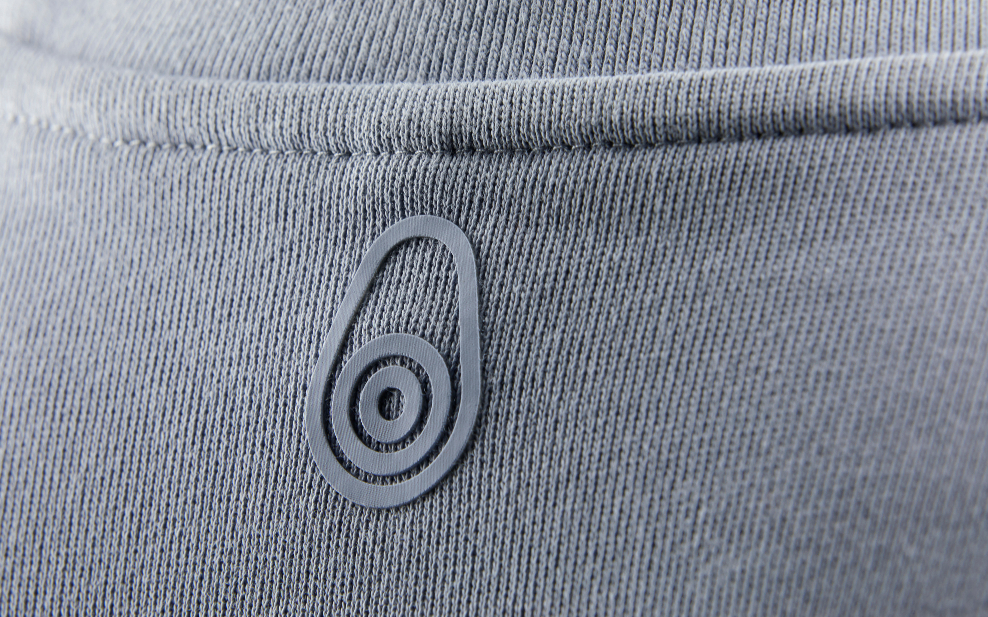 WIND SWEATER