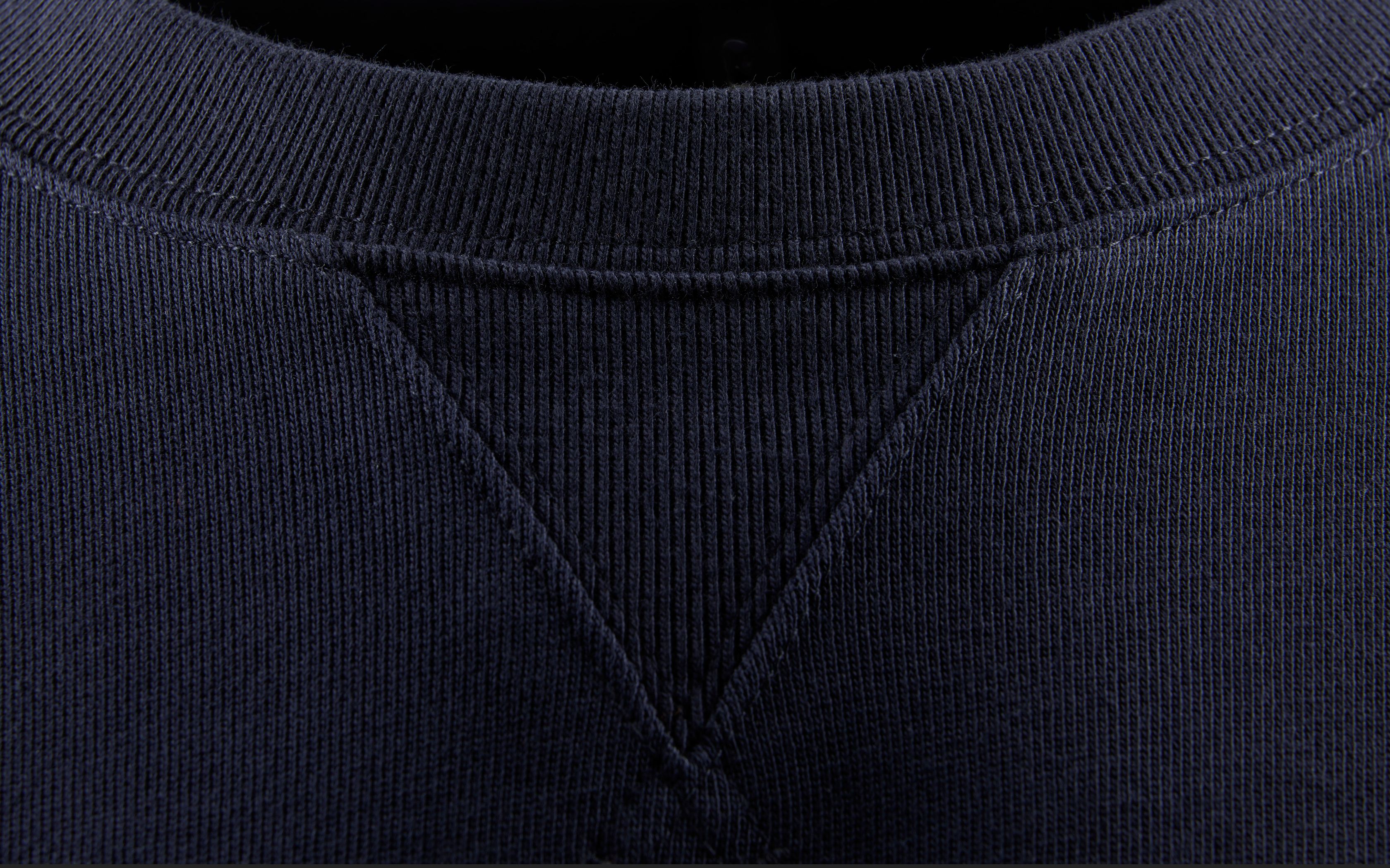 WIND SWEATER