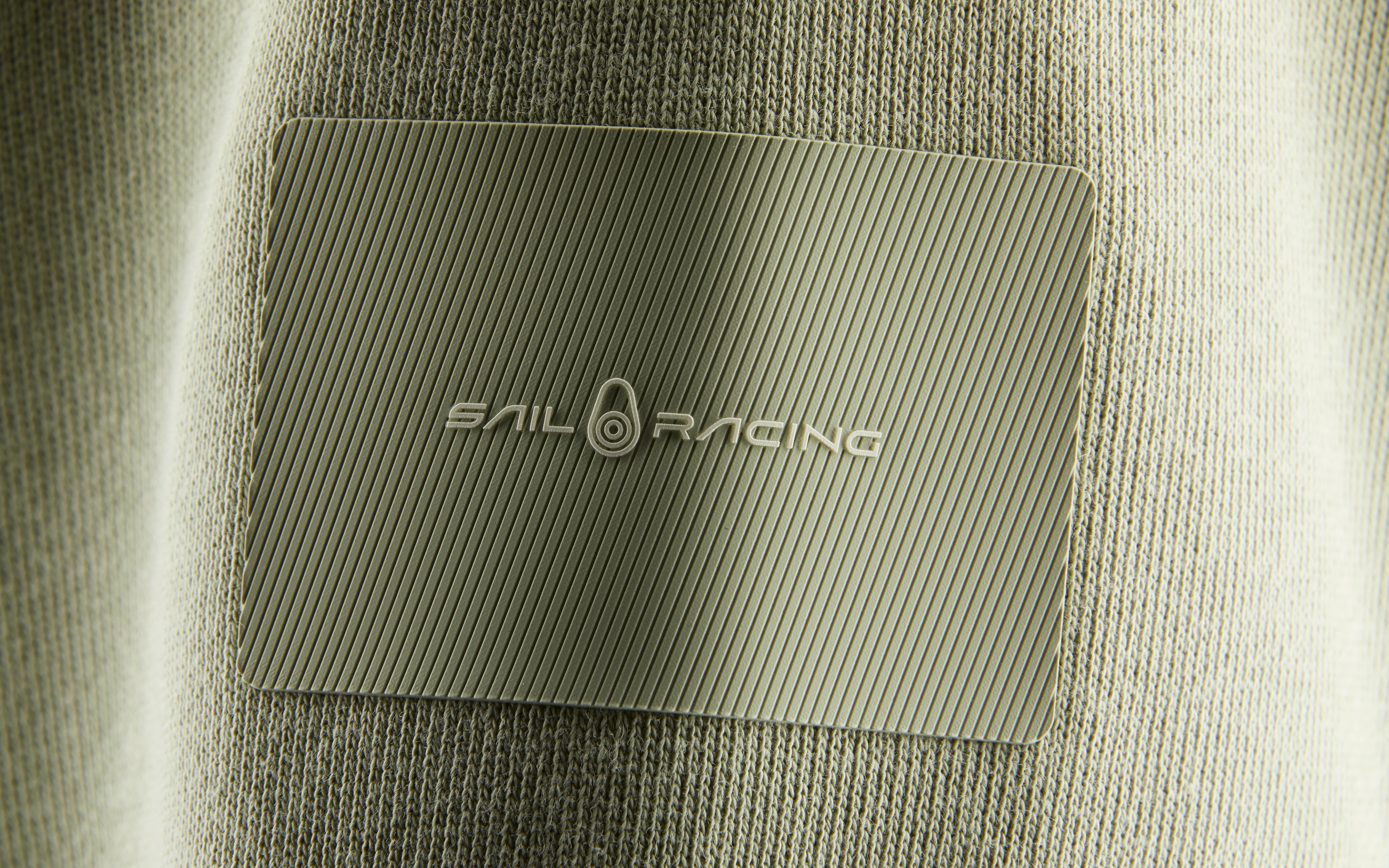 WIND SWEATER