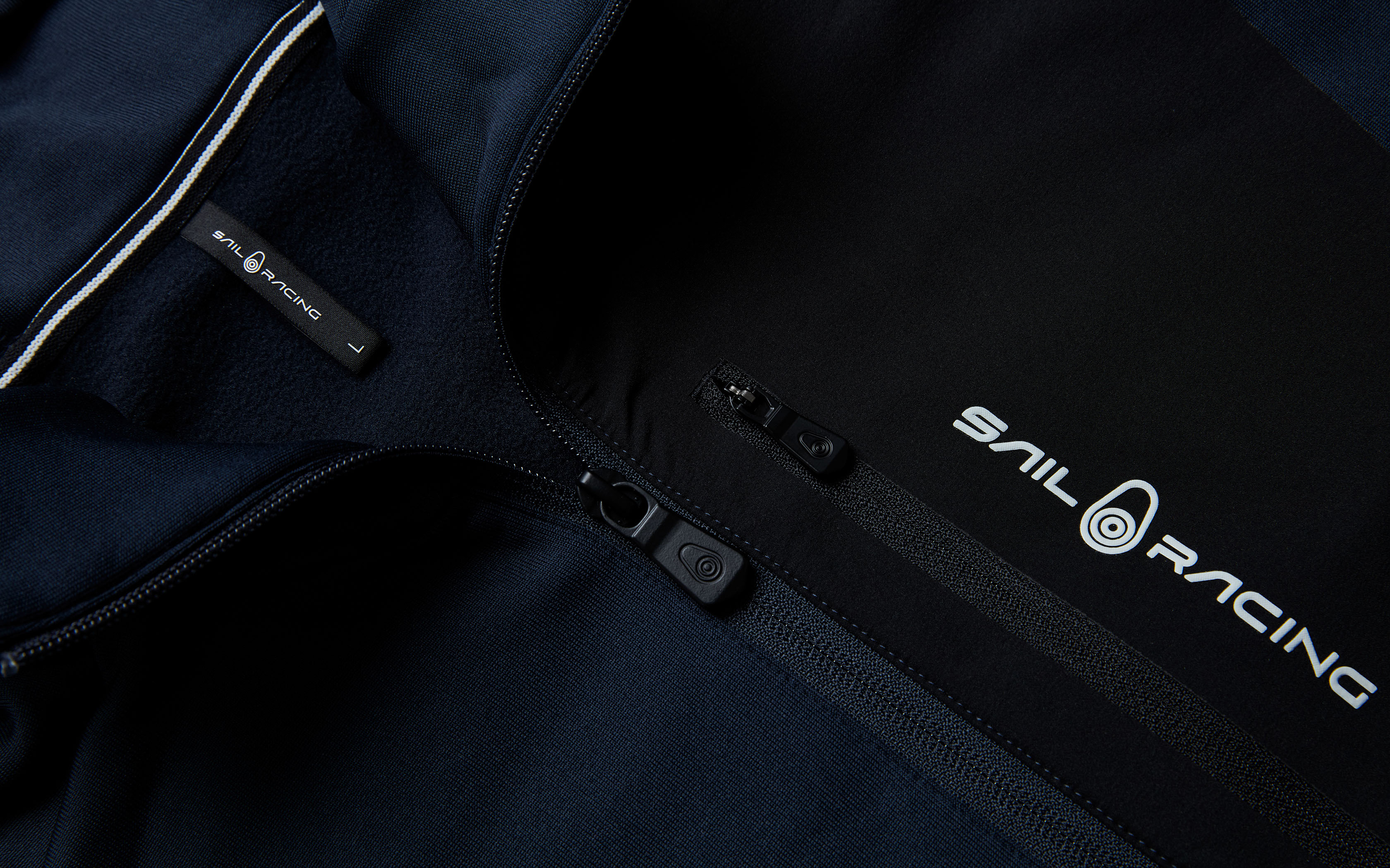 SPRAY POLARTEC HOOD
