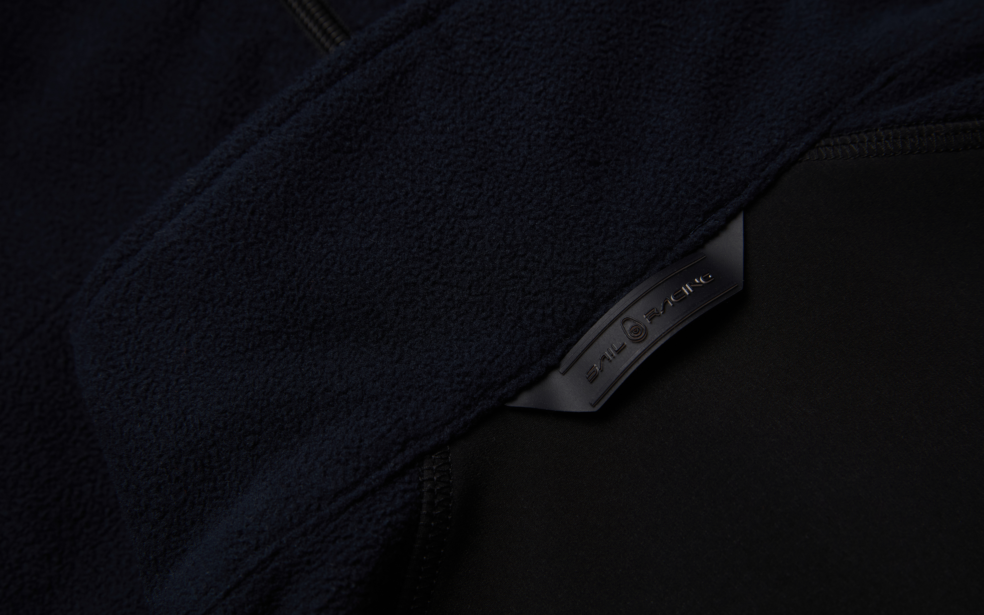 SPRAY WINDBREAKER