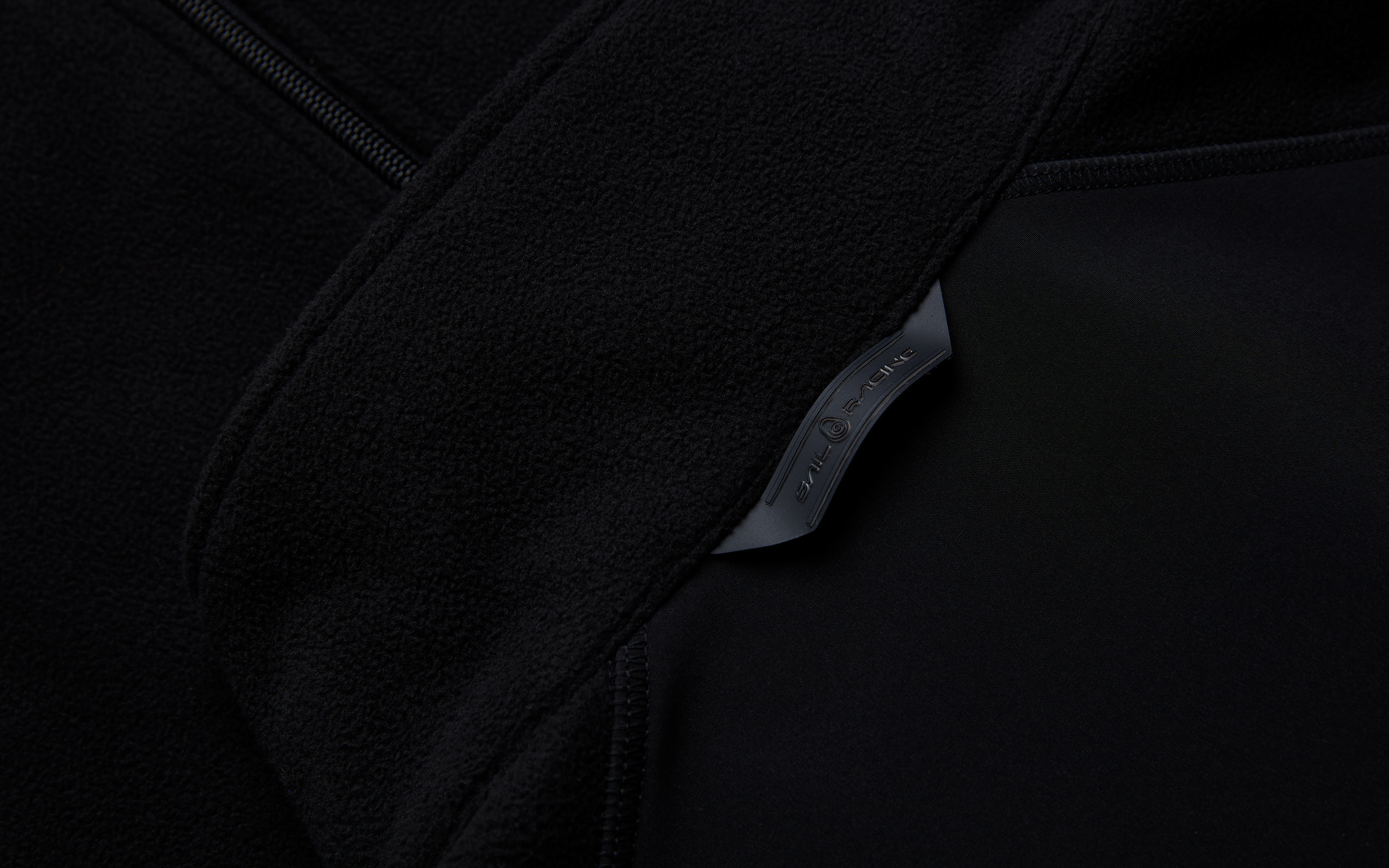 SPRAY WINDBREAKER