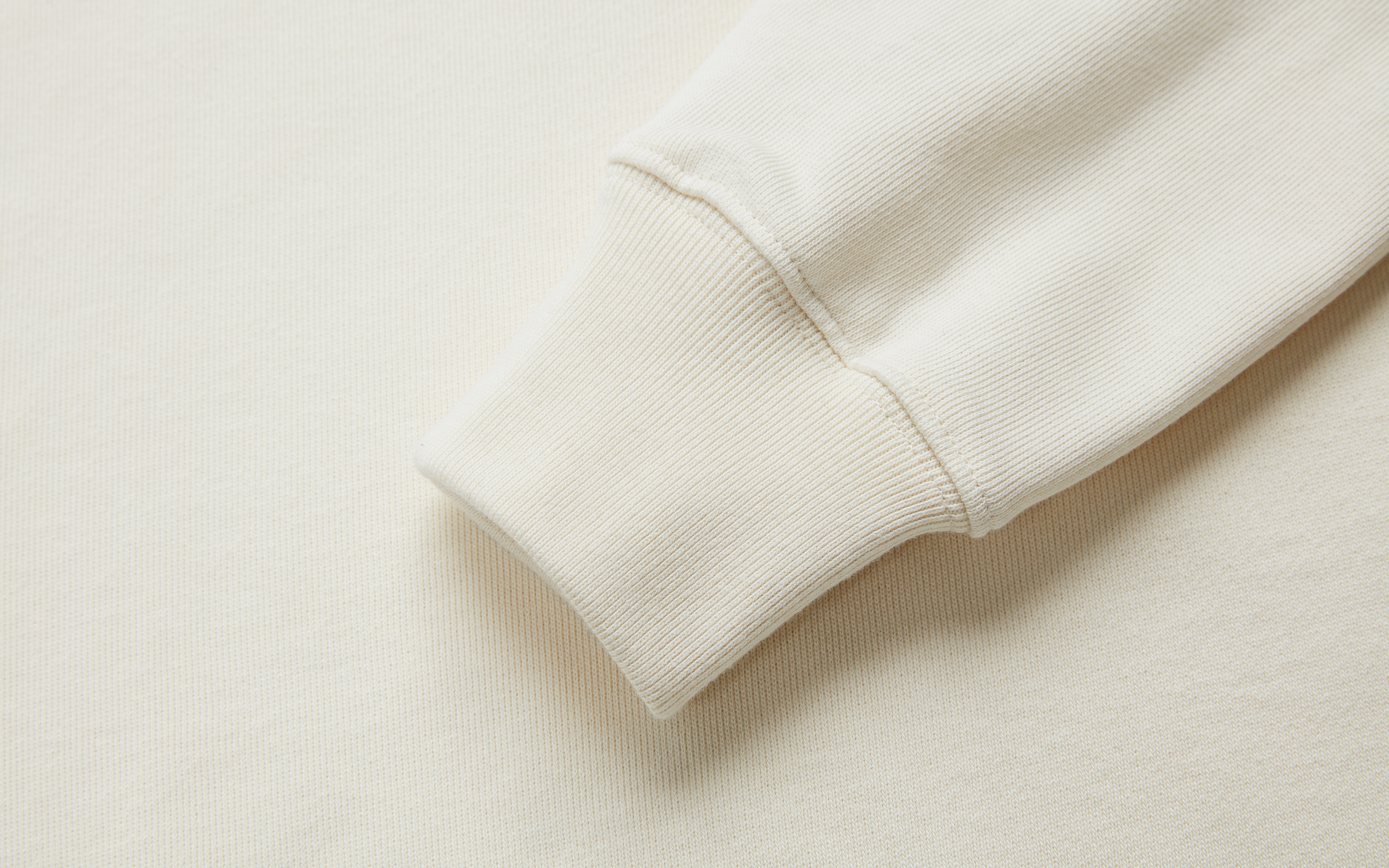 W WAVE SWEATER