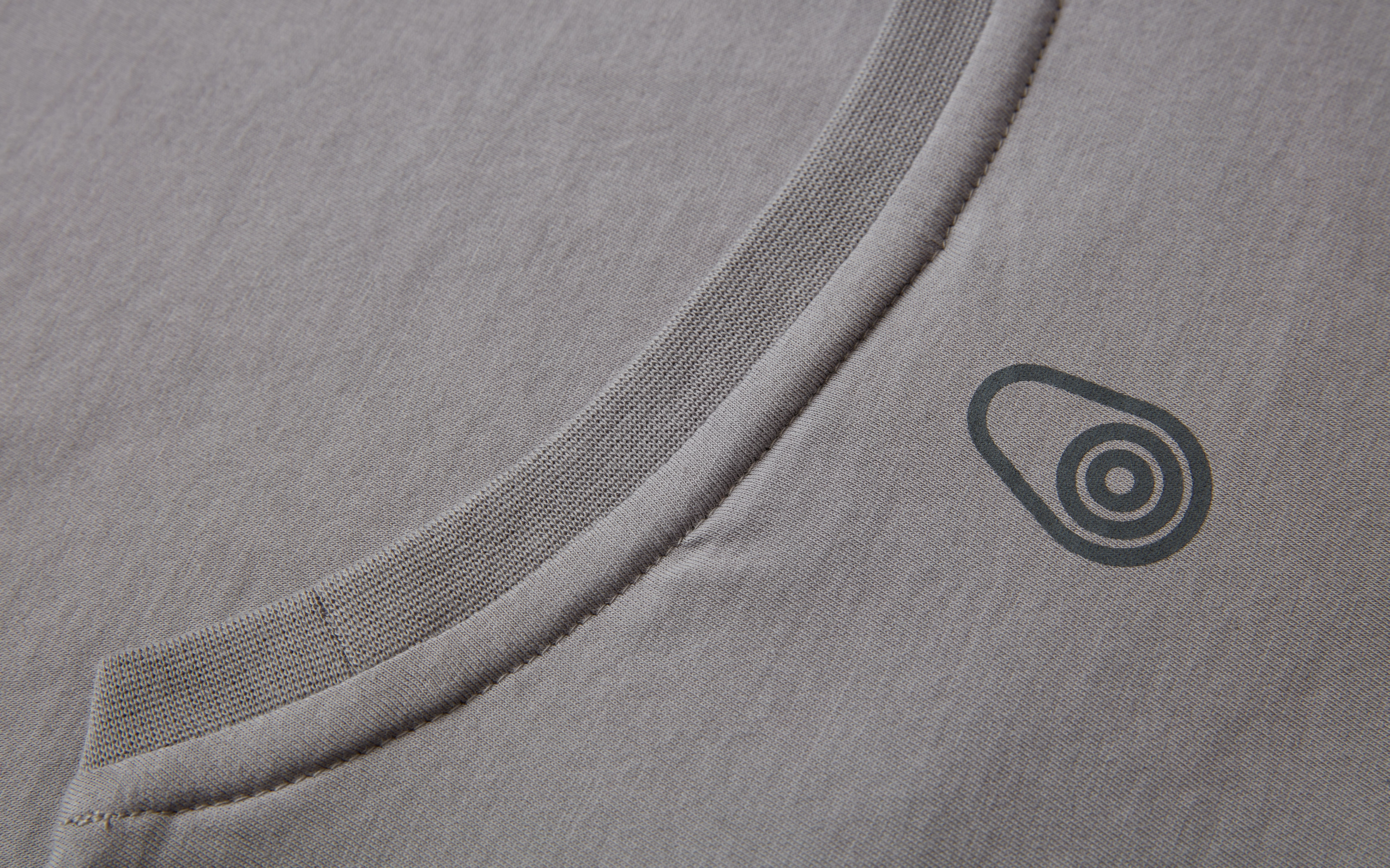 SWISS TEE