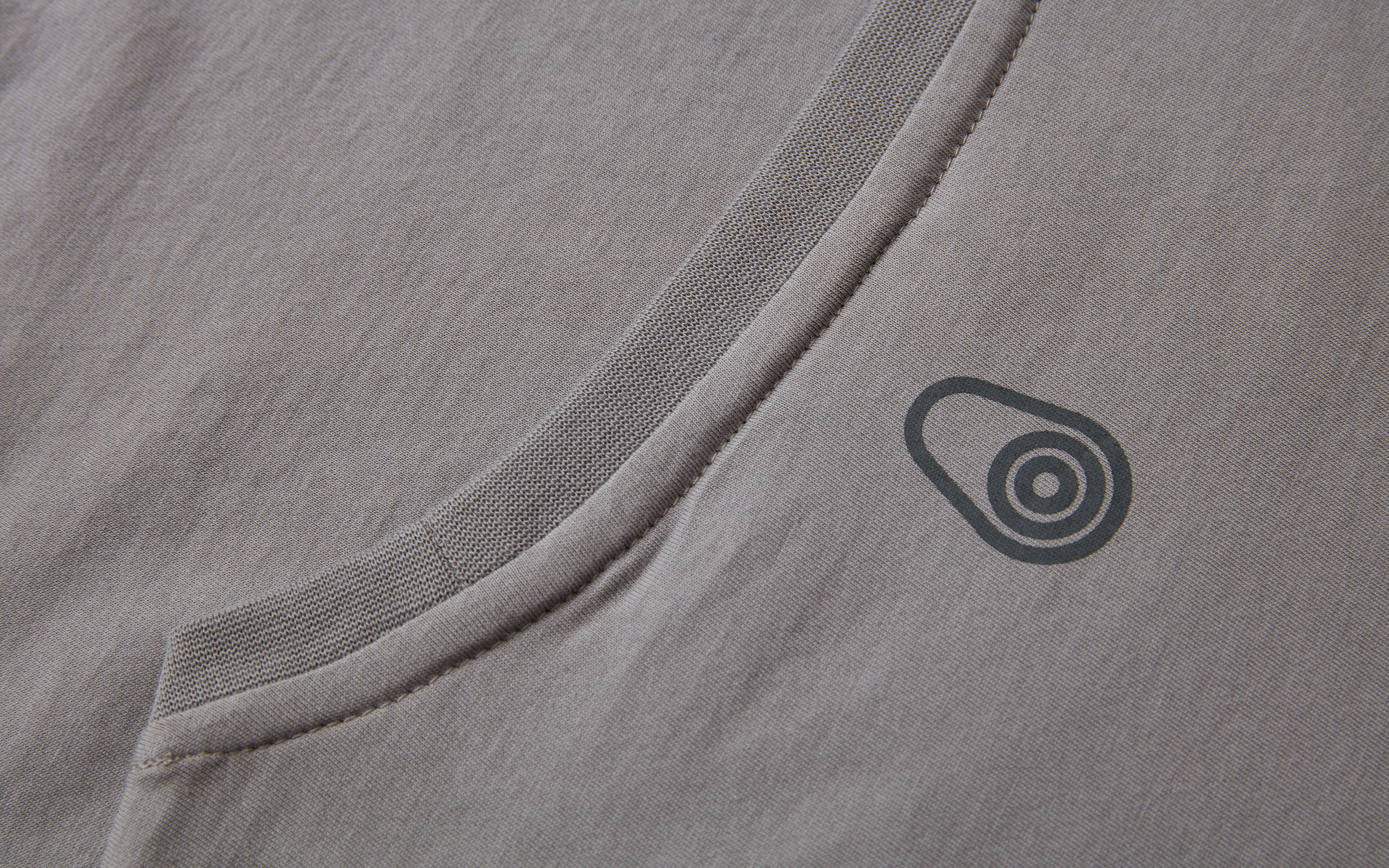 SWISS LS TEE