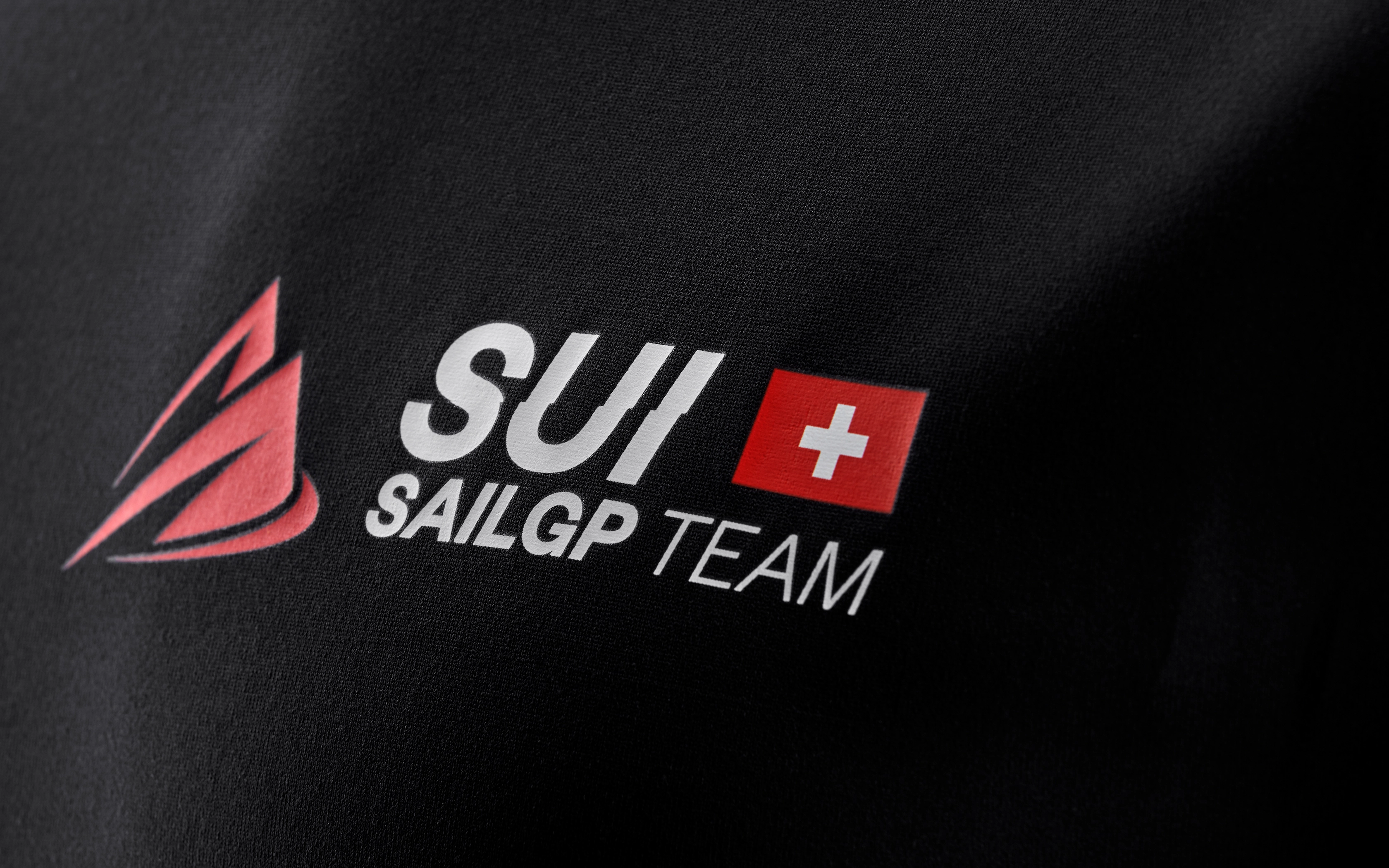 W SWITZERLAND SAILGP TECH TEE