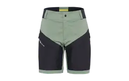 716